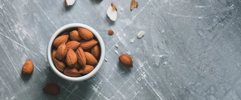 Ile kalorii mają migdały? Wartość odżywcza i wpływ na dietę